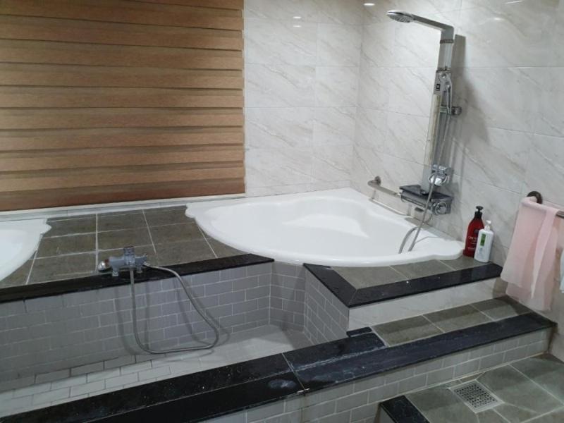 Hotel Moon-Hyo House 1 à Boryeong Extérieur photo